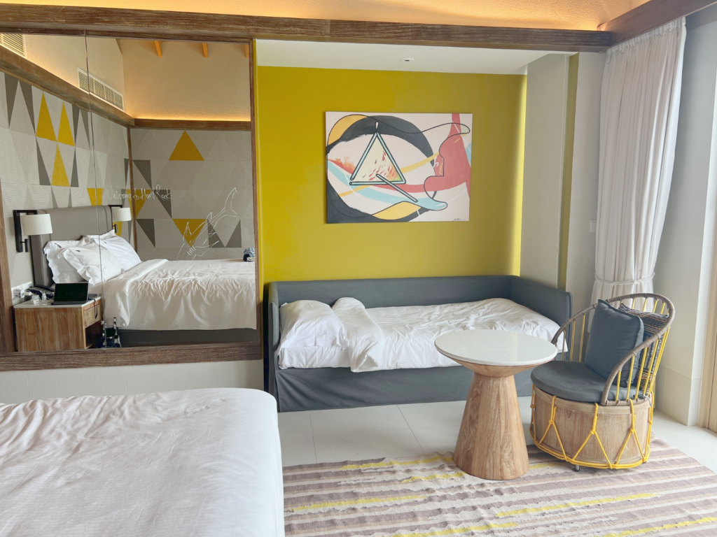 Hovedrommet i villaen.